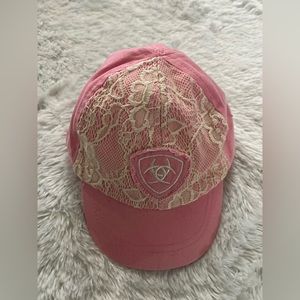 Girls’s Ariat cap